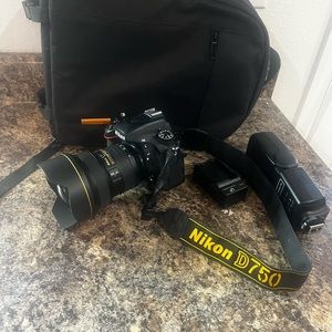 Nikon D750 and Nikkor 14-24mm
